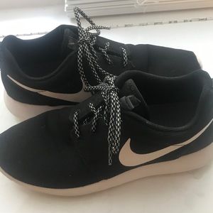 Women’s Nike Roshe One